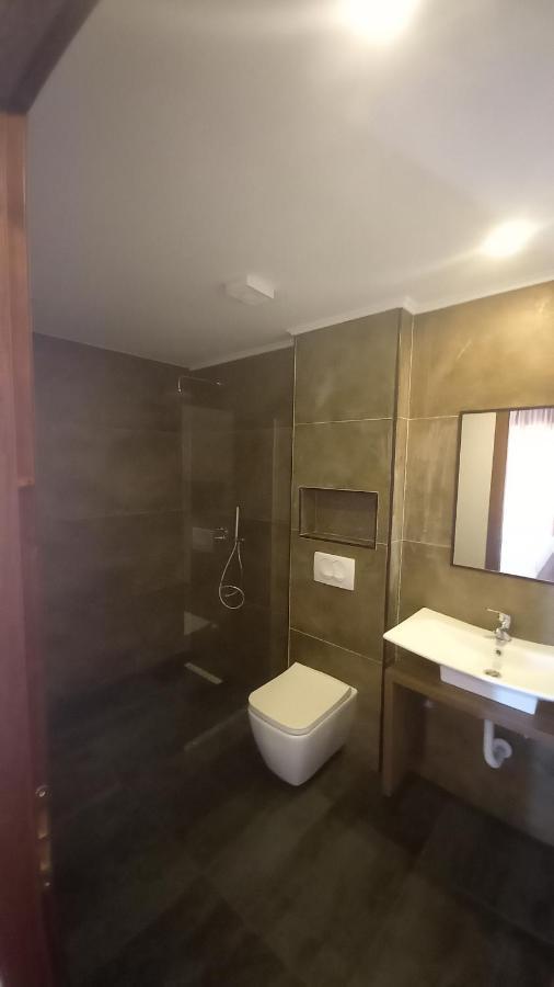 Vladimir Estate Hotel Gjirokastër 외부 사진