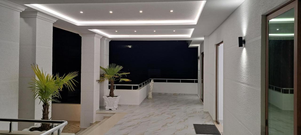 Vladimir Estate Hotel Gjirokastër 외부 사진