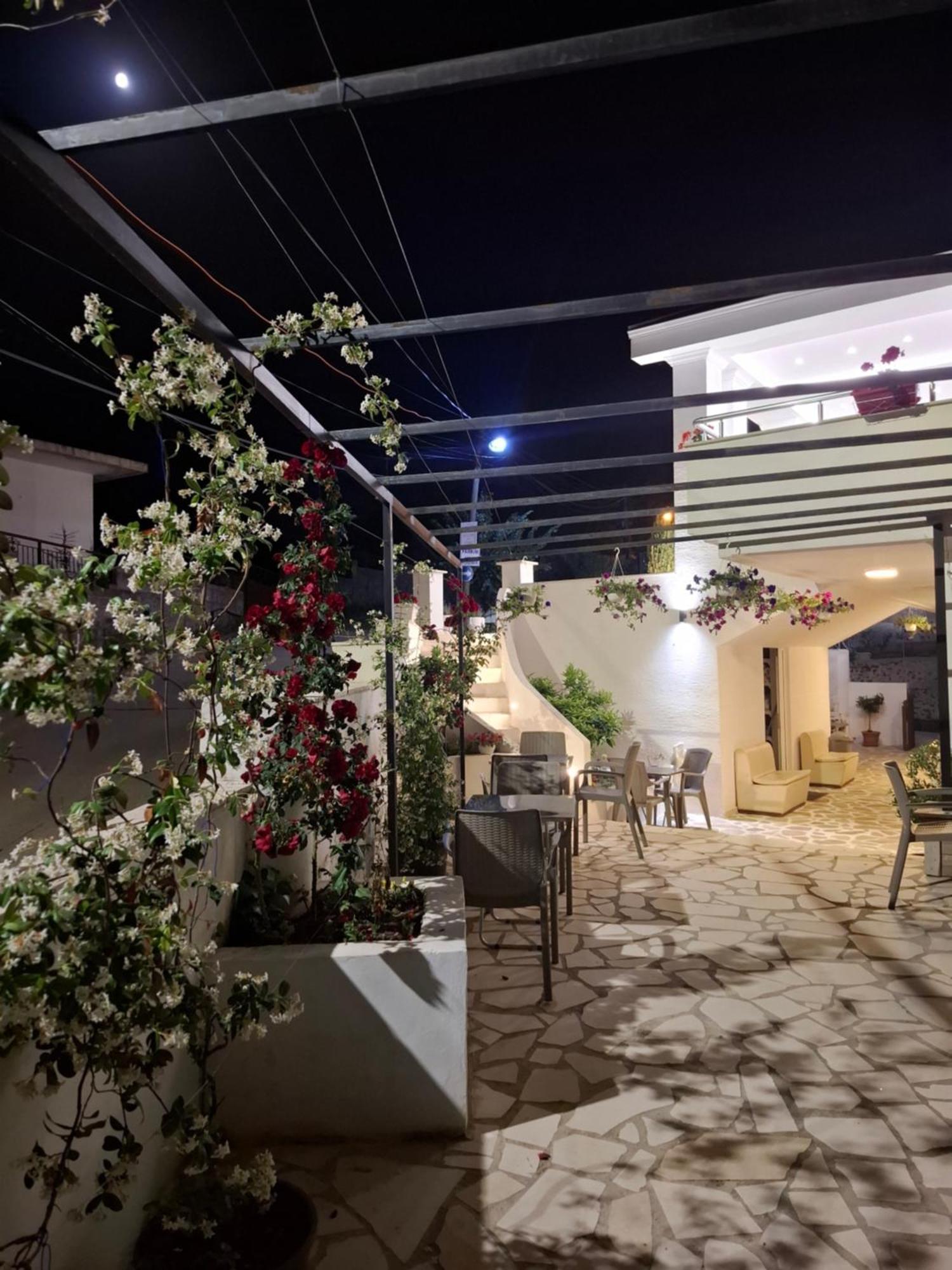 Vladimir Estate Hotel Gjirokastër 외부 사진